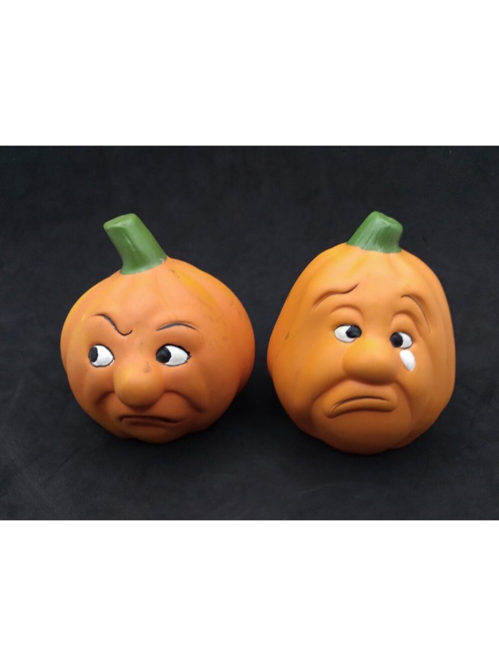 Vtg set of 2 Anthropomorphic 3.25"angry & sad Ceramic Pumpkins Jack-O-Lanterns